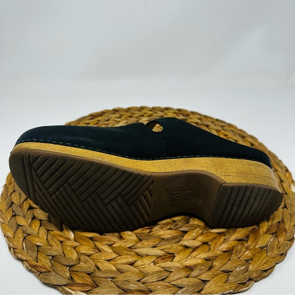 Dansko Britney Clogs Mary Jane Nubuck Leather Slip-On Mules Size 39 - Picture 3 of 8